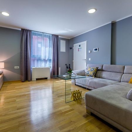 Elena Apartment Rijeka Exteriör bild